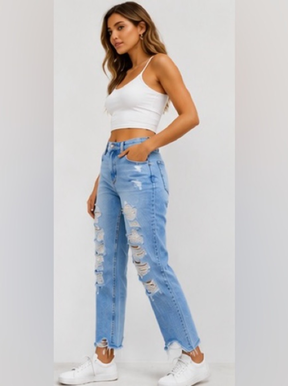 American Eagle Size 2 Short Light Wash Distressed Ripped Stretch Jeans - Picture 3 of 12